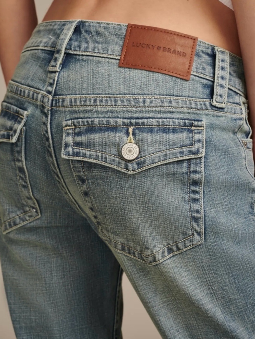 Lucky Brand Low Rise Flare 33 - Breakfast Club - sold out!